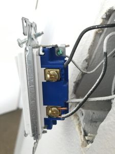 Help me understand this light switch wiring electricians