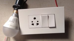 1 5pin Socket and 2 Switch bulb holder connection with switch Socket